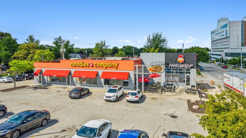 2725-2735 W Oklahoma Ave, Milwaukee, WI for sale - Building Photo - Image 3 of 8