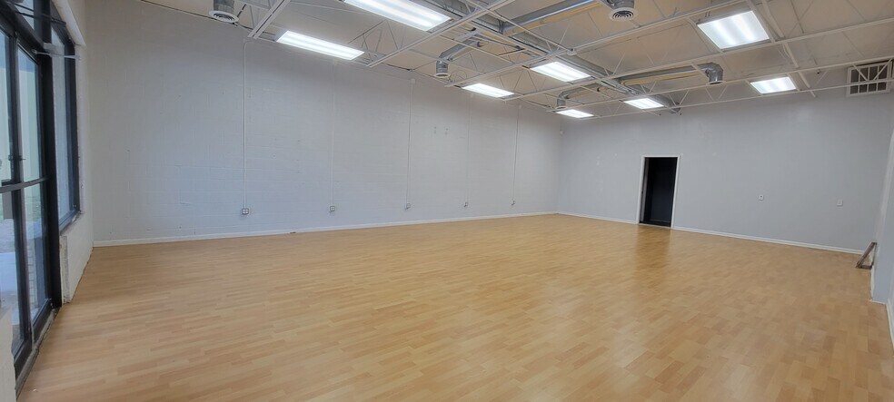 1537 Freedom Way, Hubert, NC à louer - Photo du bâtiment - Image 2 de 8