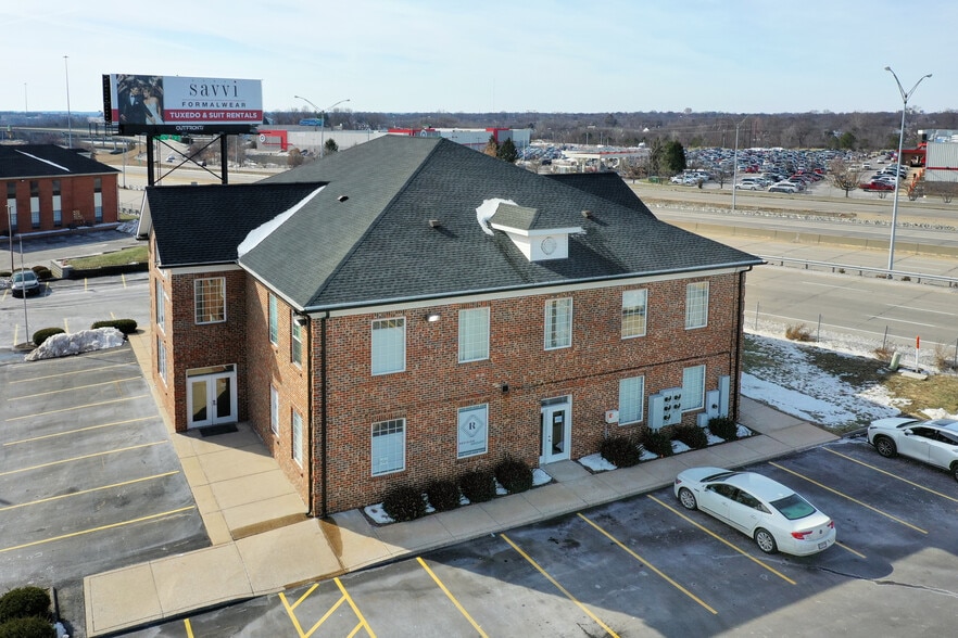 4171 Crescent Dr, Saint Louis, MO for lease - Building Photo - Image 2 of 11