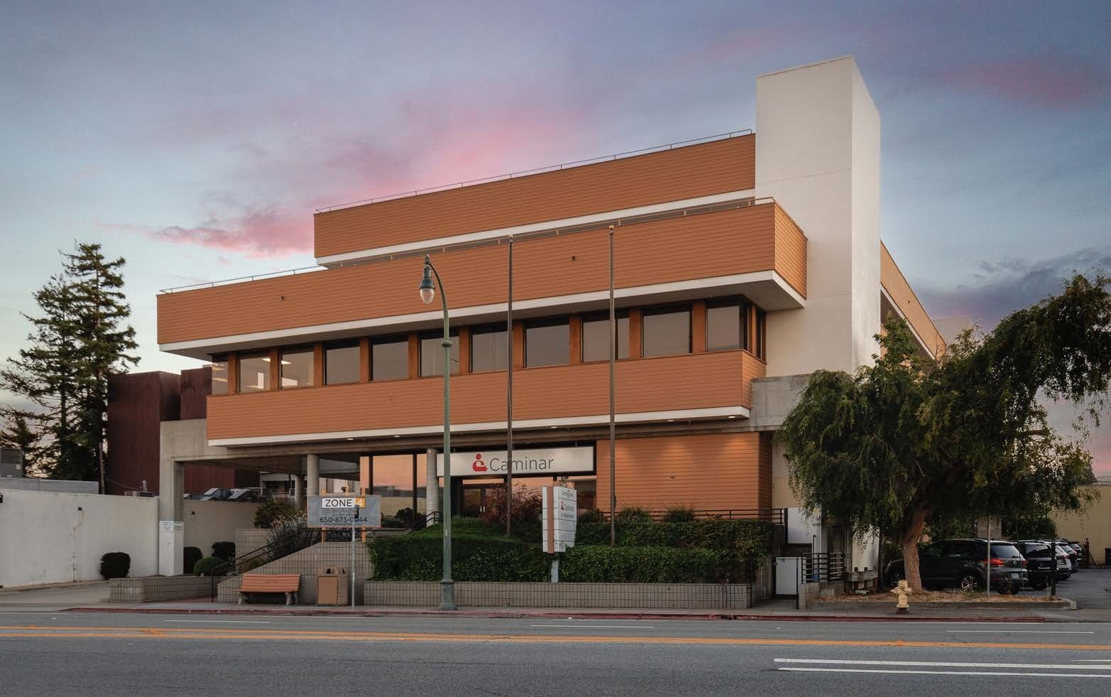 2600 S El Camino Real, San Mateo, CA à louer Photo du bâtiment- Image 1 de 11