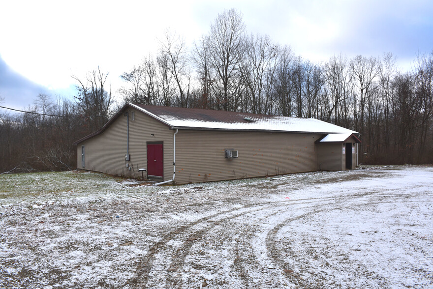 2521 Petroleum Center Rd, Titusville, PA for sale - Building Photo - Image 2 of 43