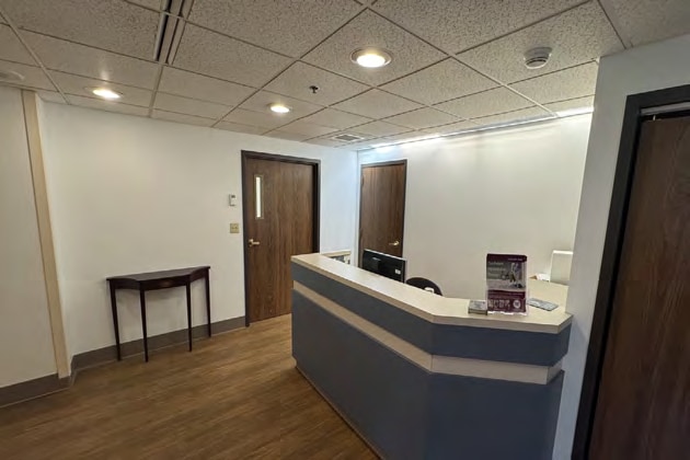 3023 S 84th St, West Allis, WI for lease Interior Photo- Image 1 of 6