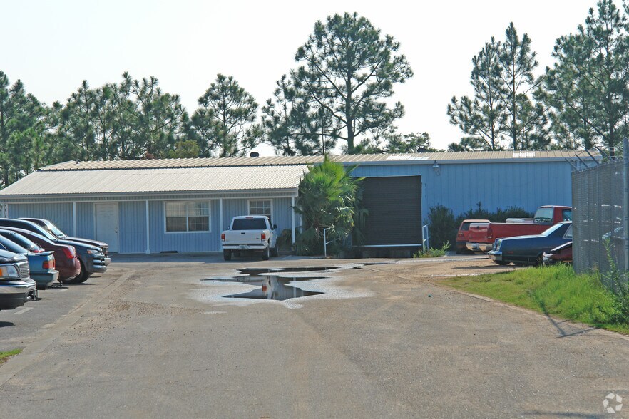 5287 and 5289 East Bay Blvd portefeuille de 3 propriétés à vendre sur LoopNet.ca - Photo du bâtiment - Image 3 de 11