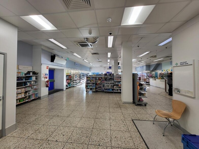 1a-3 Market Pl, Hyde for sale - Building Photo - Image 3 of 10