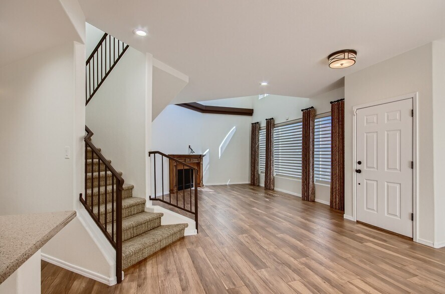 8805 S 51st St, Phoenix, AZ à vendre - Photo du bâtiment - Image 3 de 26