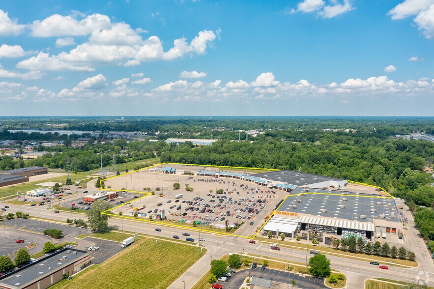 4157-4245 E Court St, Burton, MI à vendre - Aérien - Image 2 de 23