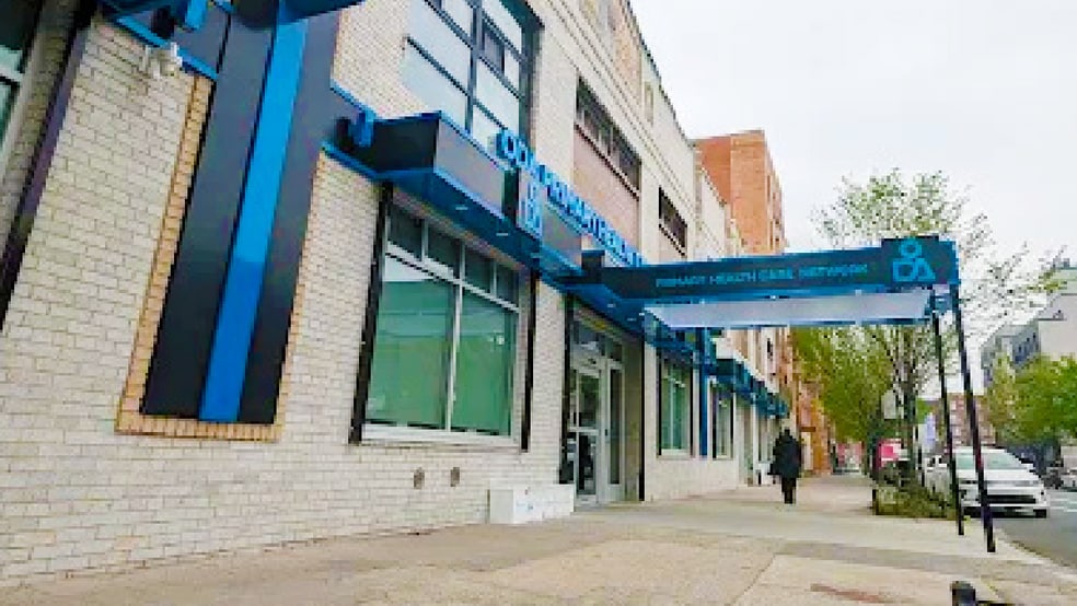 779 E New York Ave, Brooklyn, NY for sale - Building Photo - Image 3 of 10