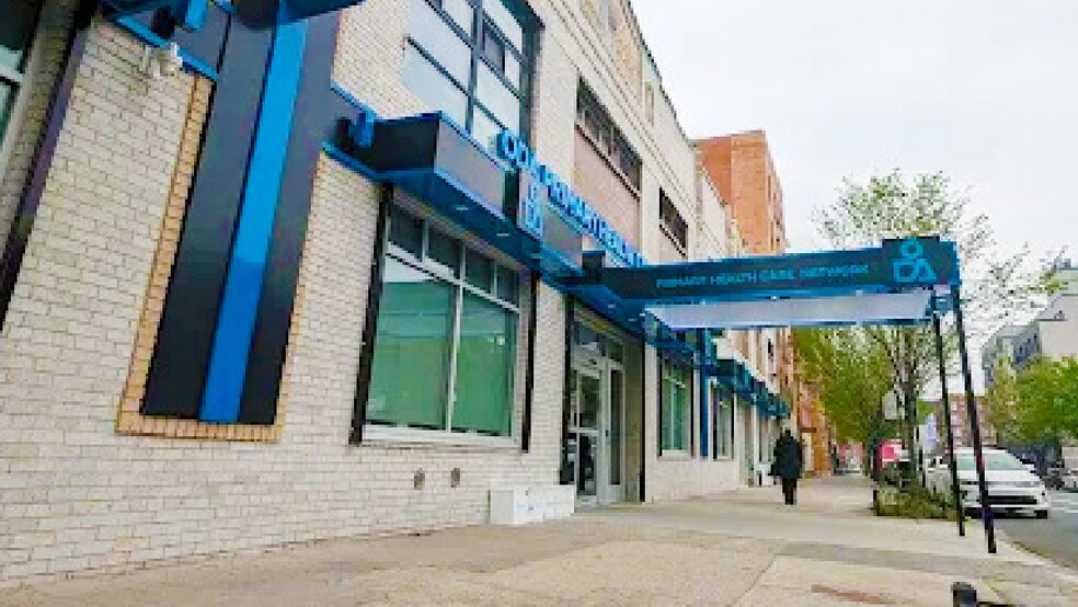 779 E New York Ave, Brooklyn, NY à vendre - Photo du bâtiment - Image 3 de 10