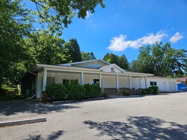 More details for 3949 N River Rd, Freeland, MI - Office for Lease