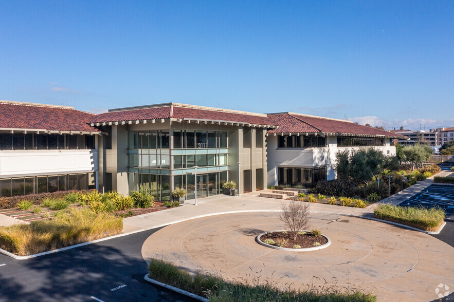 3111 Coronado Dr, Santa Clara, CA for lease - Building Photo - Image 1 of 8