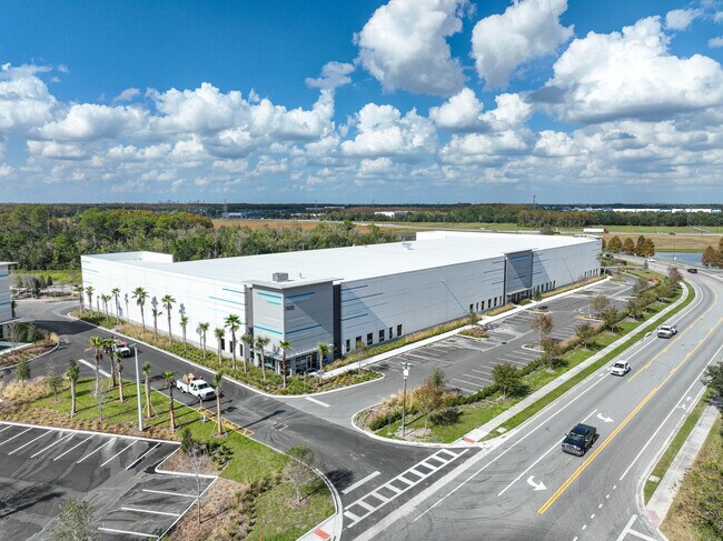 Plus de détails pour 7150 LeeVista Blvd, Orlando, FL - Industriel à louer