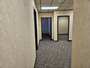 100 Manhattan Rd, Joliet, IL for lease Interior Photo- Image 1 of 6