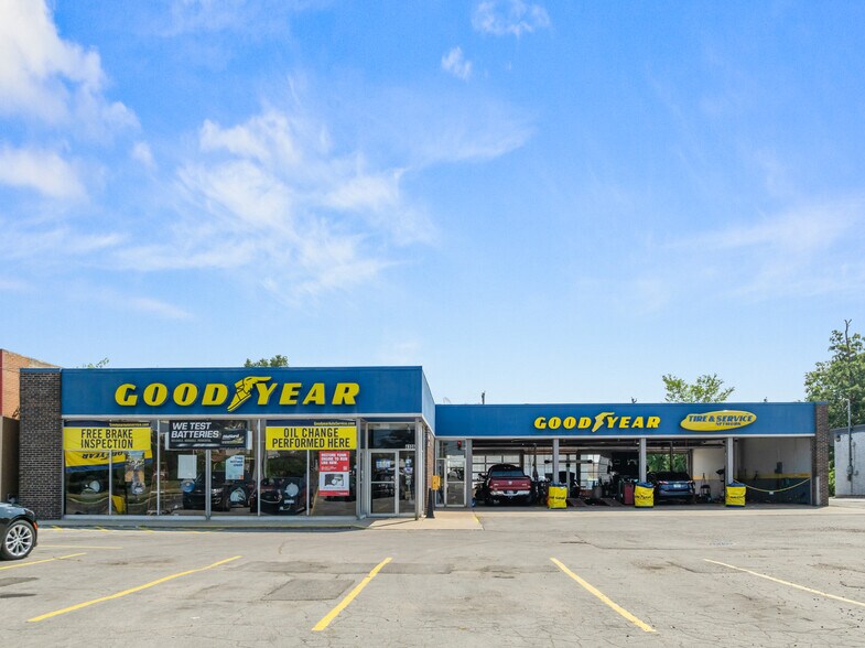 4106 Coldwater Rd, Fort Wayne, IN à vendre - Photo du bâtiment - Image 1 de 9