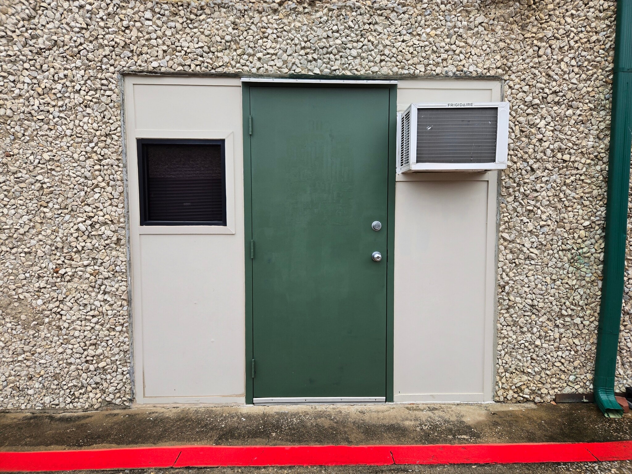 4015 Belt Line Rd, Addison, TX à louer Photo intérieure- Image 1 de 6