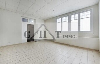 Industrial in Montreuil for sale Interior Photo- Image 2 of 3