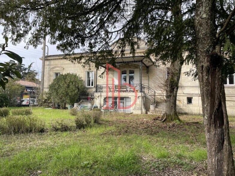 Office in Bègles for sale - Building Photo - Image 1 of 6