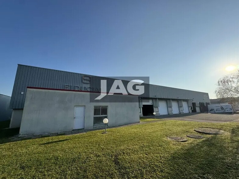 Flex in Genas for sale - Building Photo - Image 2 of 14