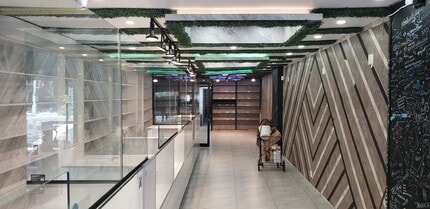 336-338 Eighth Ave, New York, NY à louer Photo intérieure- Image 1 de 2