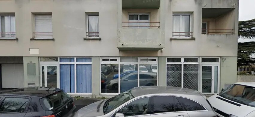 Retail in Villiers-le-Bel for lease Building Photo- Image 1 of 4