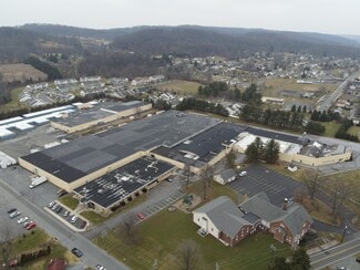 Plus de détails pour 20 N Front St, Bally, PA - Industriel à vendre