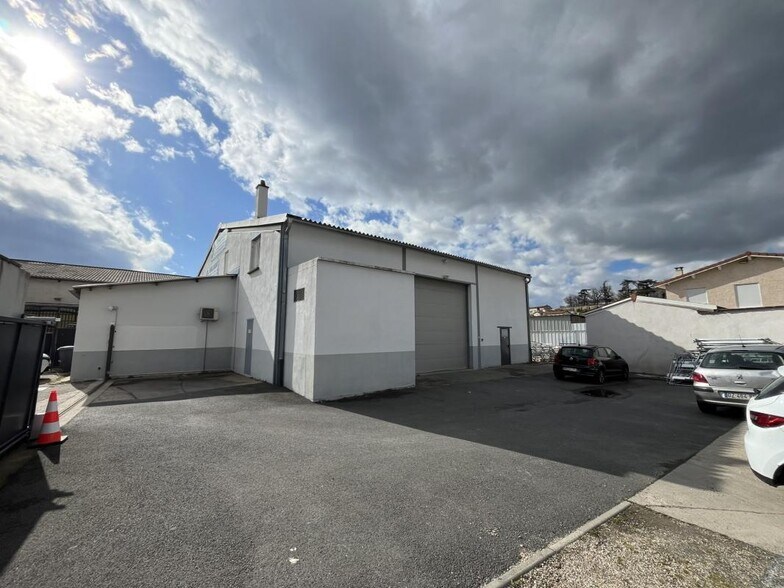 102 Rue Fleury Jay, GRIGNY-SUR-RHÔNE à louer - Photo du bâtiment - Image 1 de 22