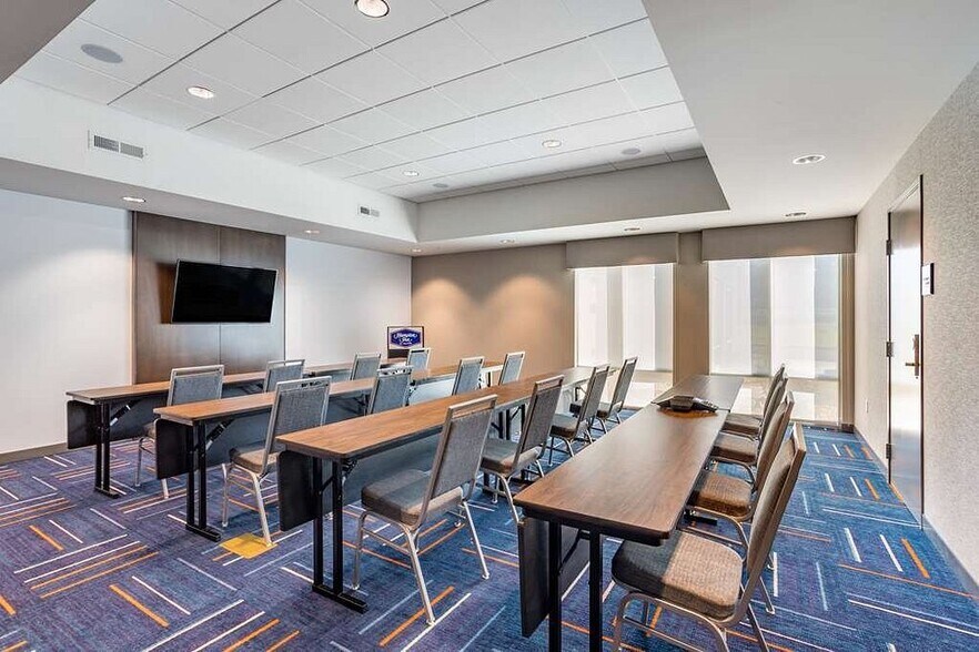 1322 Becky Skillman Way, Bedford, IN à vendre - Photo du bâtiment - Image 3 de 13