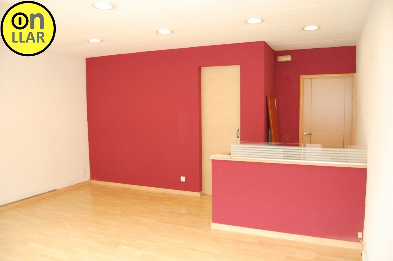 La Garriga, BAR 08530 - Unit - - - Interior Photo - Image 2 of 8