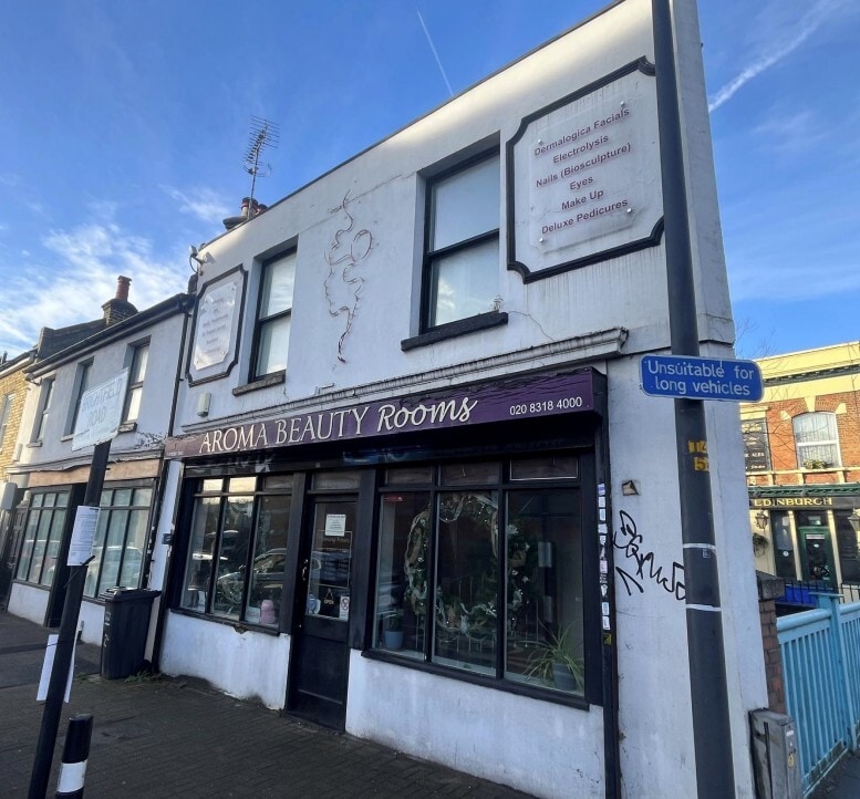 2 Brightfield Rd, London for lease Primary Photo- Image 1 of 2