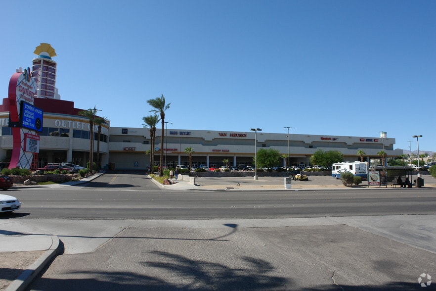 1955 S Casino Dr, Laughlin, NV for lease - Building Photo - Image 2 of 14
