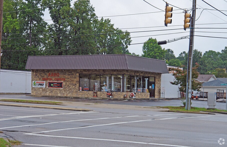 900 Knox Abbott Dr, Cayce, SC for sale - Building Photo - Image 2 of 3