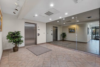 6445 Sepulveda Blvd, Van Nuys, CA for lease Lobby- Image 1 of 13