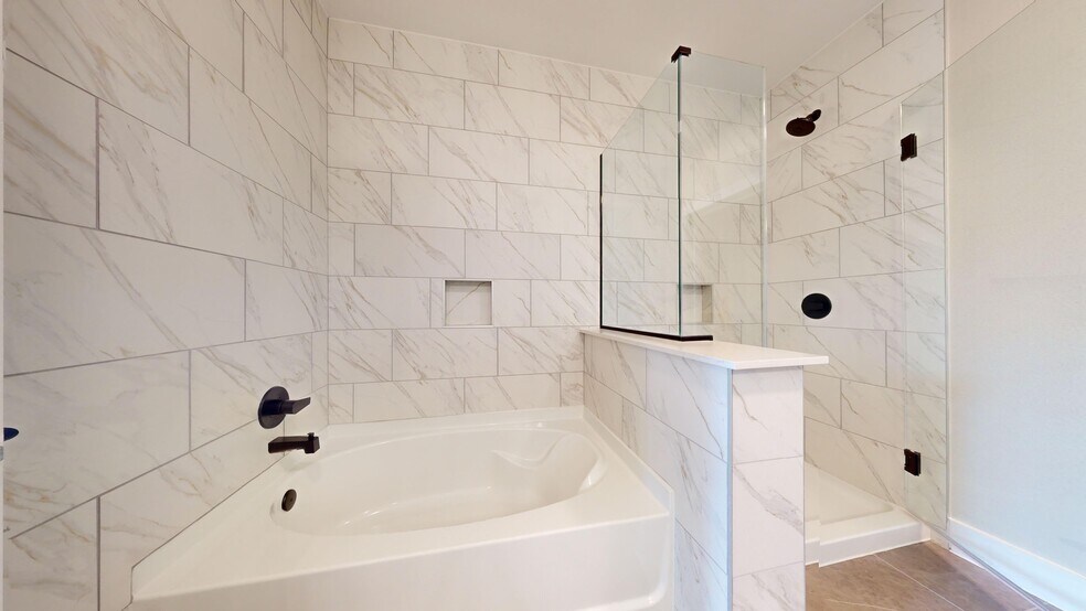 2300 Aldrich St, Austin, TX à vendre - Photo du bâtiment - Image 3 de 48