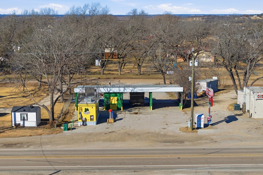 703 Avenue E, Moody, TX for sale - Building Photo - Image 1 of 15