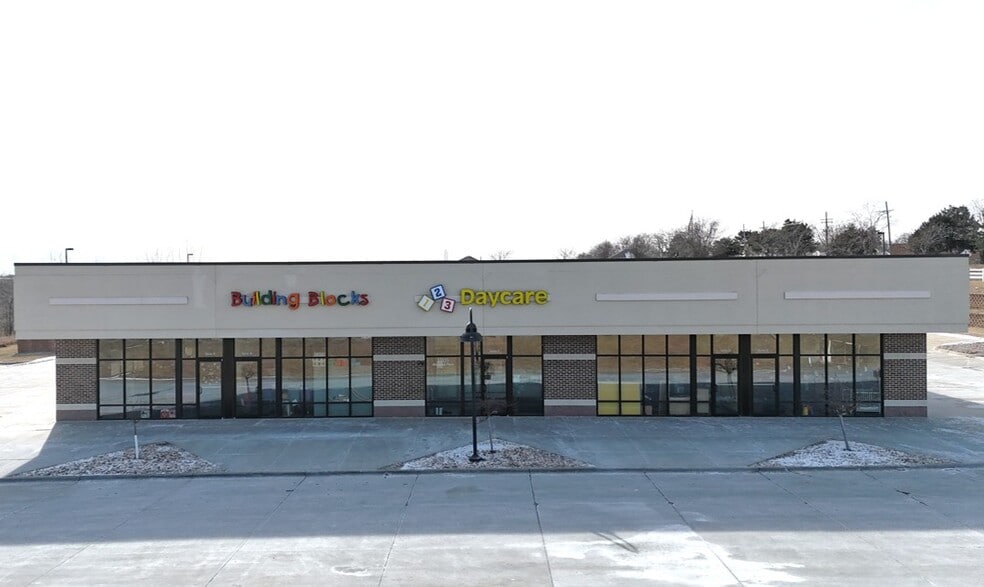 13151 Richland Plz, Omaha, NE for sale - Building Photo - Image 2 of 11