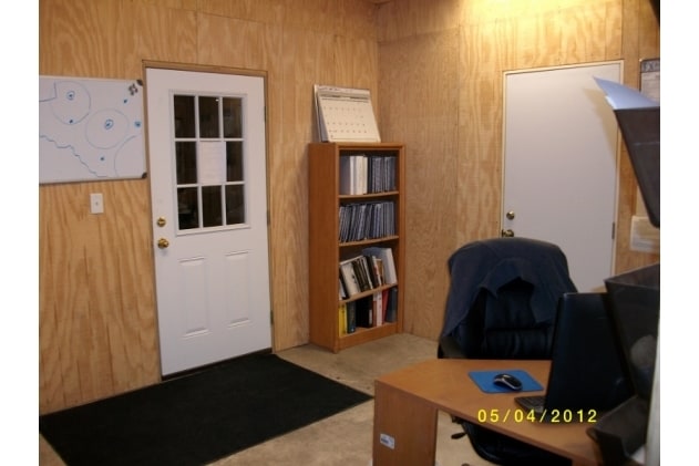 200 N Manthey St, Cleveland, TX à louer - Photo du bâtiment - Image 3 de 6