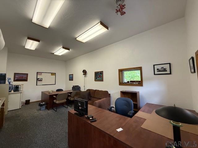 2091 Forest Hills Dr, Windber, PA à vendre - Photo intérieure - Image 3 de 7