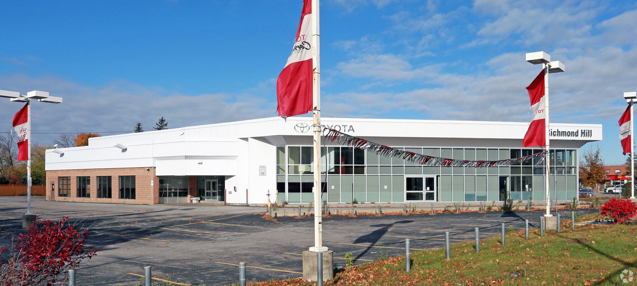 9144 Yonge St, Richmond Hill, ON for sale Primary Photo- Image 1 of 1