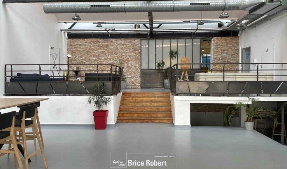 Retail in Lyon for sale - Interior Photo - Image 3 of 6