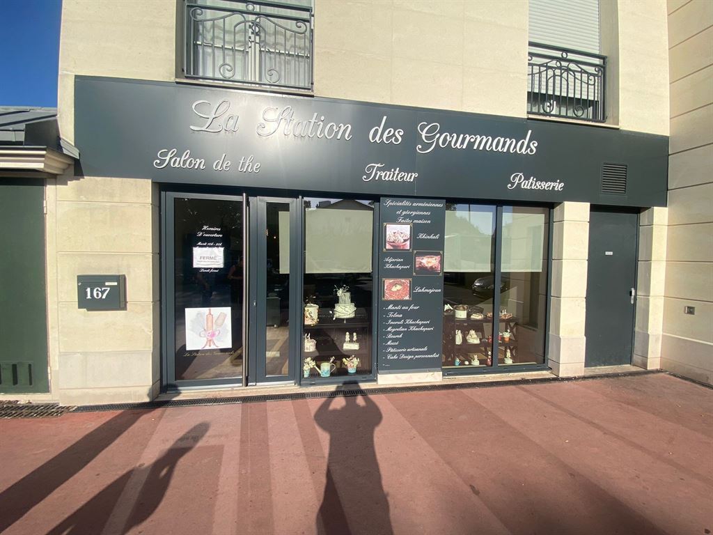 Commerce de détail dans Clamart à louer Photo du bâtiment- Image 1 de 10