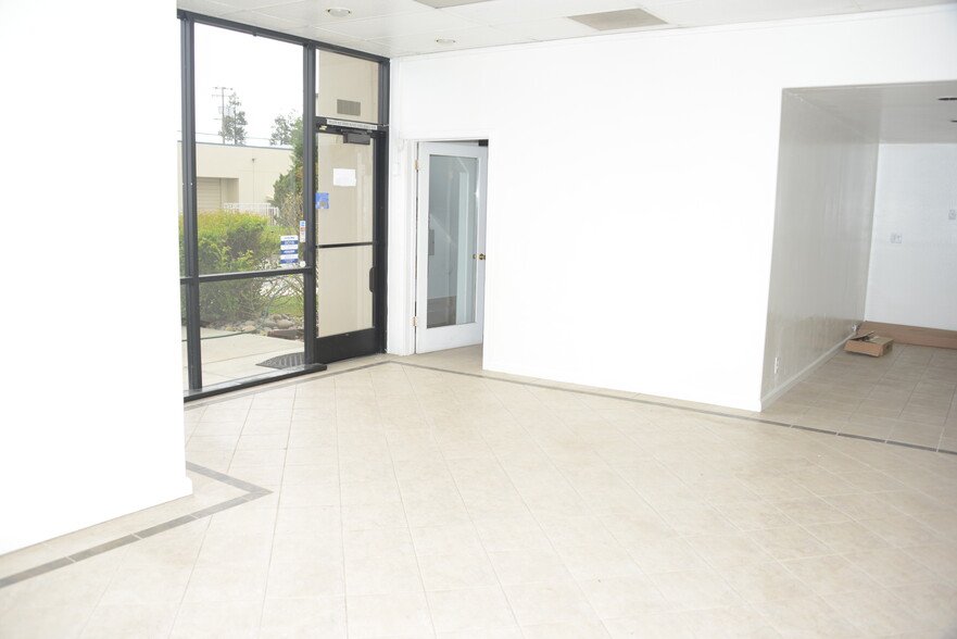 3260-3266 De La Cruz Blvd, Santa Clara, CA à louer - Photo du bâtiment - Image 3 de 16