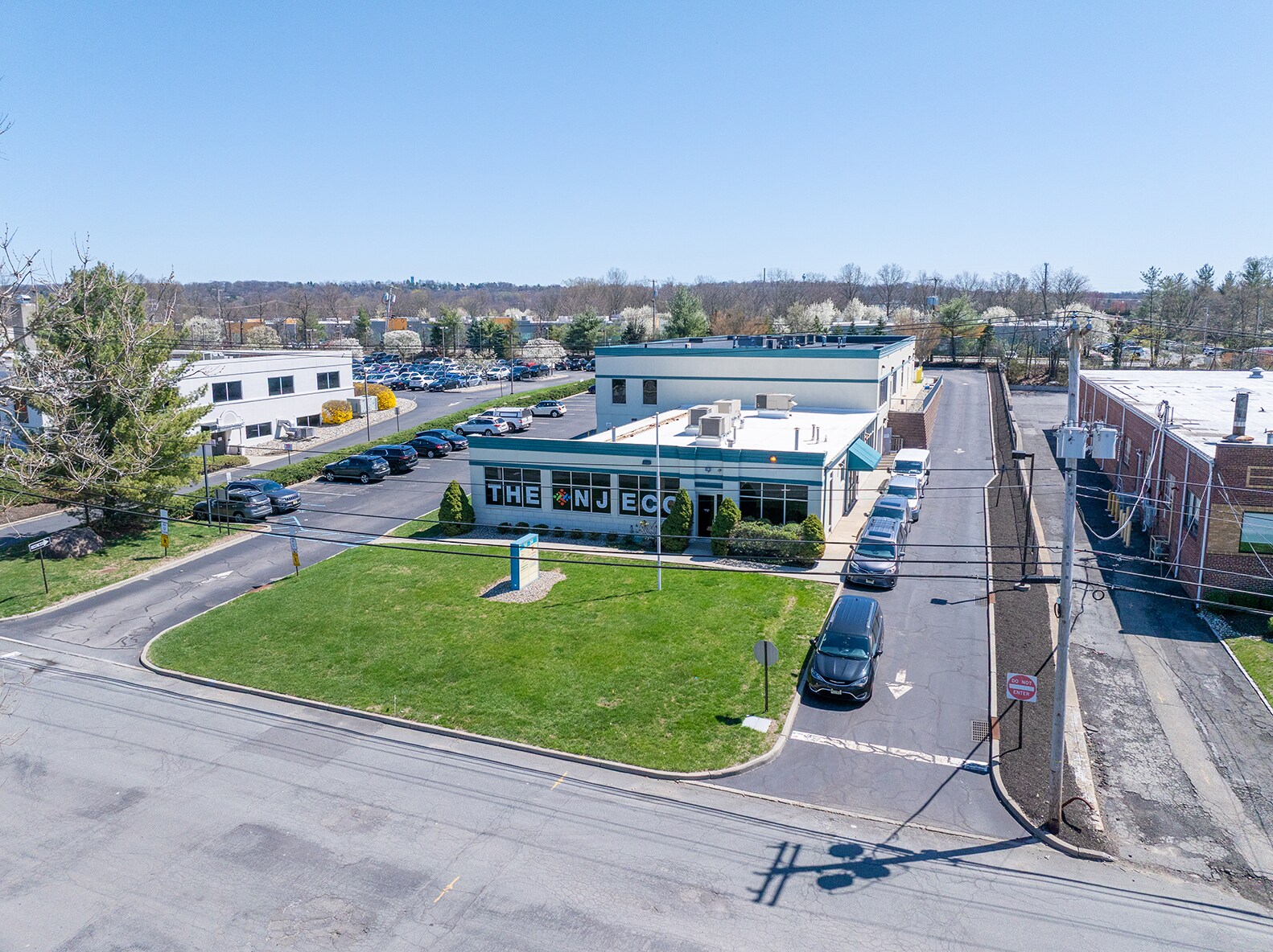 30-34 Okner Pky, Livingston, NJ à vendre Photo du bâtiment- Image 1 de 1