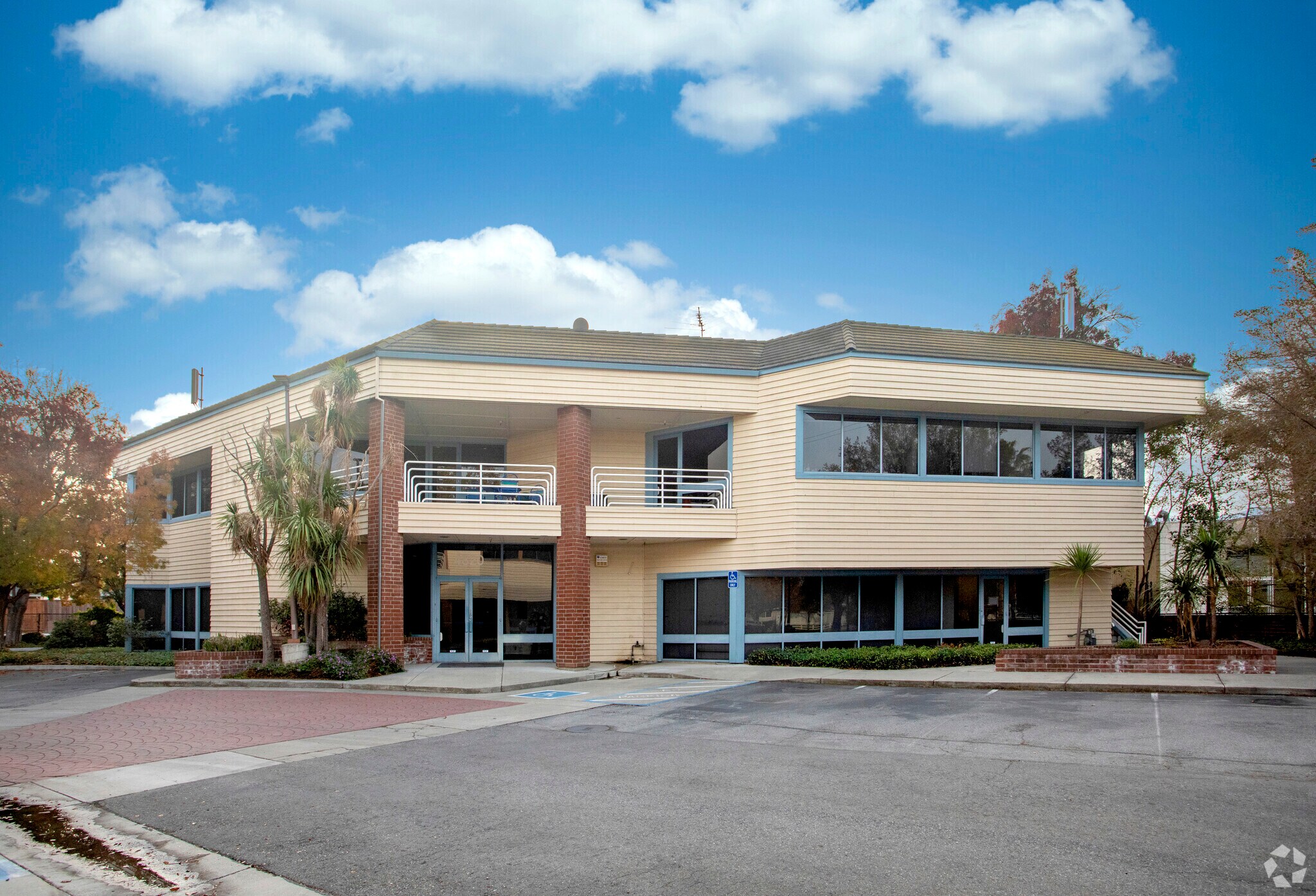 4820 Harwood Rd, San Jose, CA for lease Building Photo- Image 1 of 7