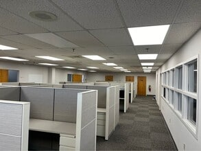 446-450 Union Blvd, Allentown, PA for lease Interior Photo- Image 2 of 5
