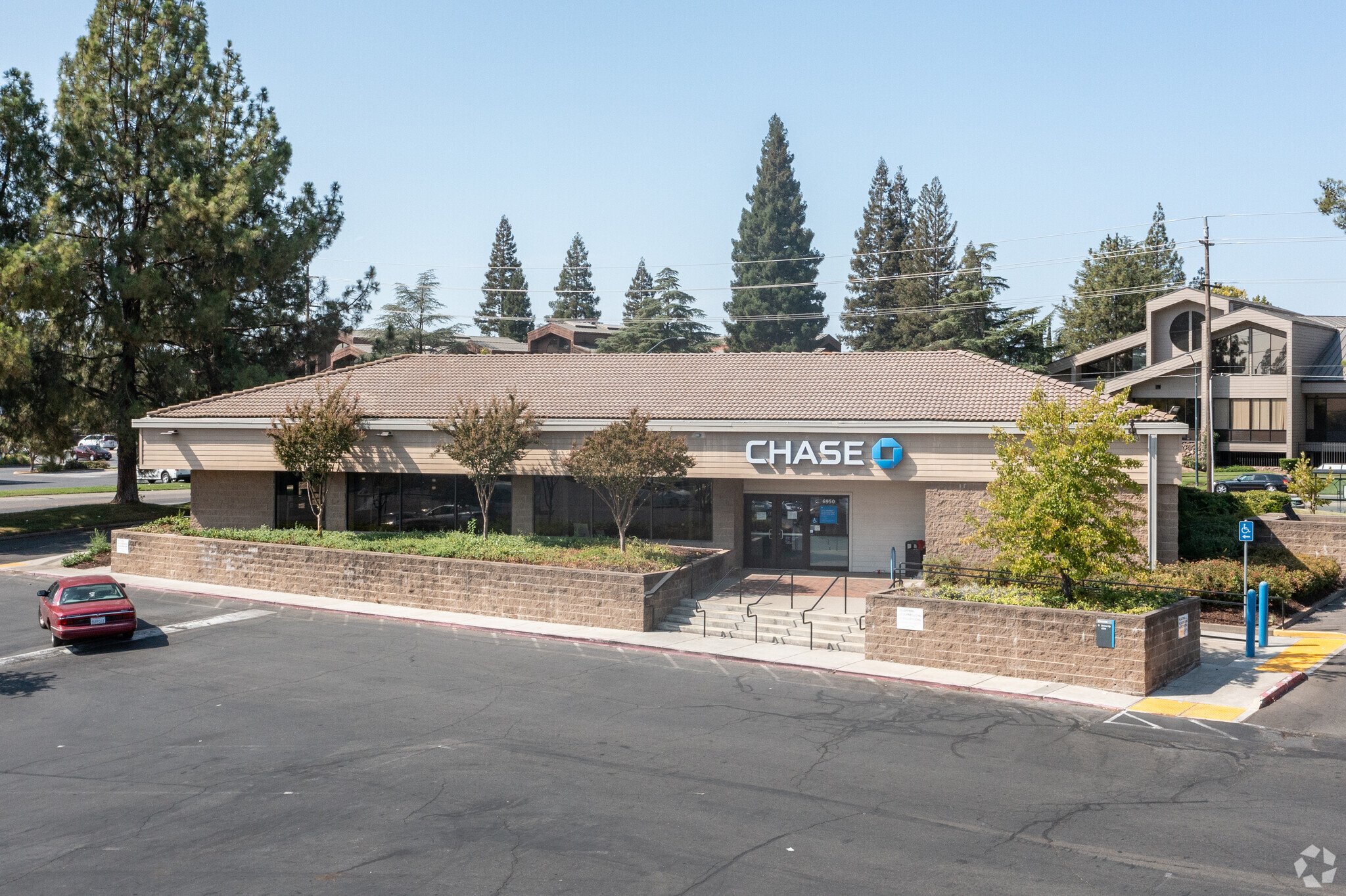 6950 Sunrise Blvd, Citrus Heights, CA for lease Primary Photo- Image 1 of 5