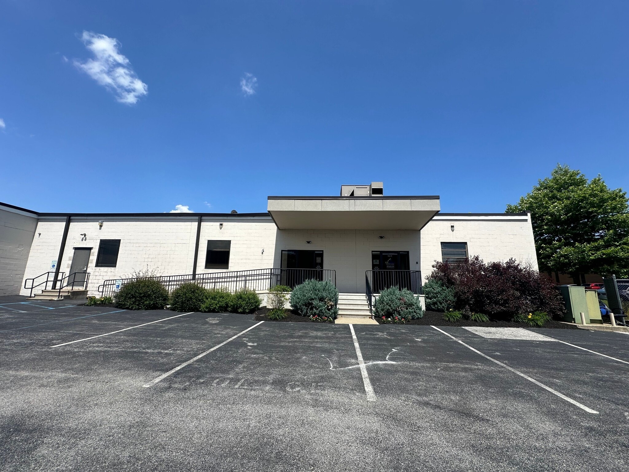 720 E Market St, West Chester, PA for lease Building Photo- Image 1 of 3