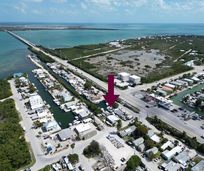 24931 Overseas Hwy, Summerland Key, FL à vendre - Photo du bâtiment - Image 2 de 8