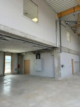 Flex in Tremblay-en-France for lease Building Photo- Image 2 of 3