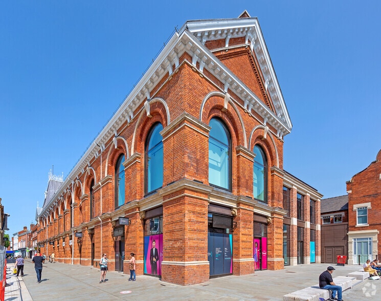 Cornhill, Lincoln for lease - Building Photo - Image 2 of 8