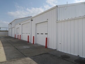 5707 Schumacher Ln, Houston, TX for lease Building Photo- Image 1 of 21