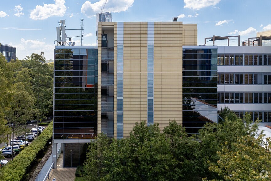 26 Talavera Rd, Macquarie Park à louer - Photo du bâtiment - Image 2 de 4